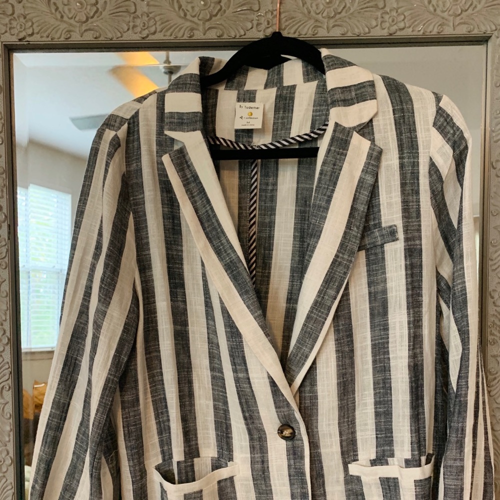 Linen blazer - Picture 4 of 7